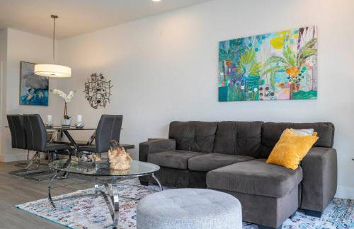 Comfortable home Near Disney & Private Pool 17414 - Foto 16