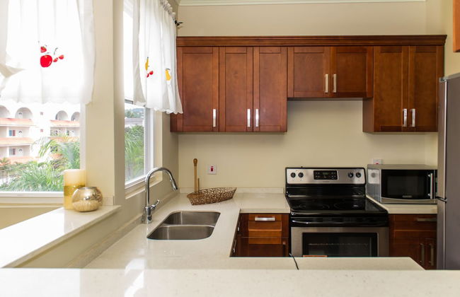 Kinsgton Modern Duplex Apartment with Pool - Foto 13