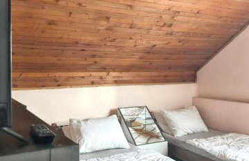 Idyllic House in Kutina with Enclosed Garden - Foto 6