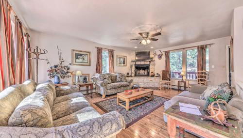 Dog-Friendly Alto Escape with Hot Tub and Foosball! - Foto 3