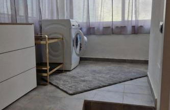 San Miniato 2-Bed Villa Sleeps 6 with Parking - Foto 14