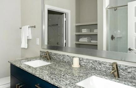 Landing Spectacular 2BD Pool Clubhouse - Foto 18