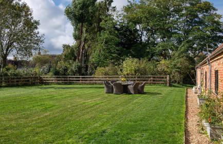 The Long Barn - Foto 23