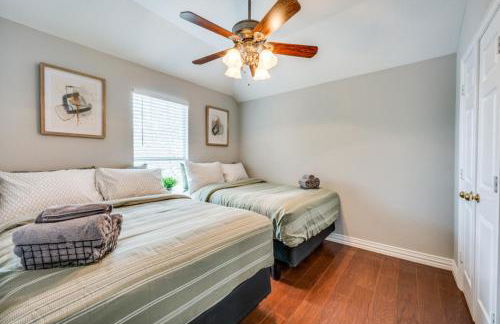 Lakefront Oasis King BDGame RoomLake Access - Foto 17