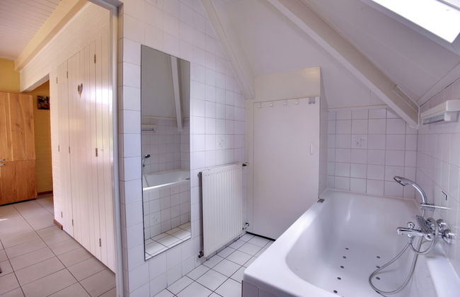 Cozy Holiday Home with Bubble Bath near Zwolle - Foto 14