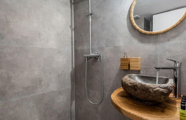 Salty Caves Apartments Milos - Photo 27