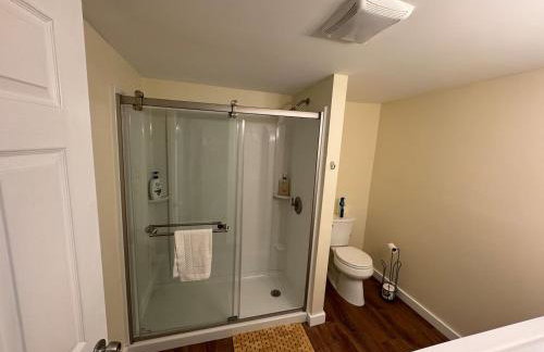 Dual-Home Berkshire Retreat Sleeps 16 - Foto 41