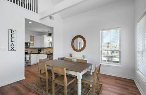 Beach House Located Steps from the Beach - Photo 9