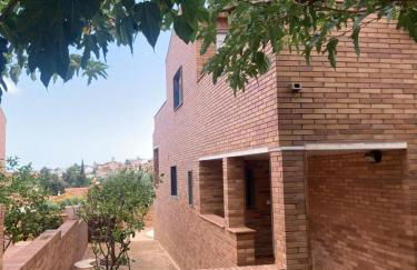 GRANDIOSO CHALET EN CASTELL DE POBLA MONTORNES - Foto 28