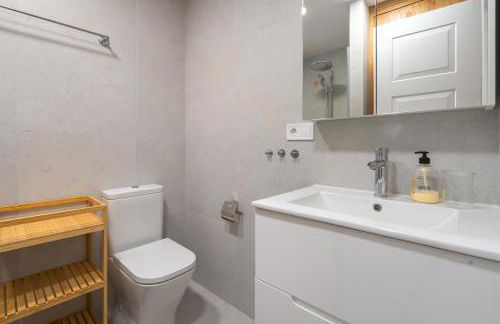 2 bedrooms with pool, terrace and balcony - Photo 18