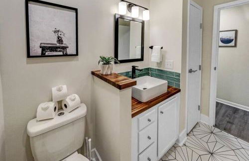 Cold Plunge Outdoor Shower Bike to Shem Creek - Photo 29