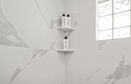 Sunny Palmetto Oasis: 4br Home With Private Pool 4 Bedroom Home by RedAwning - Photo 88