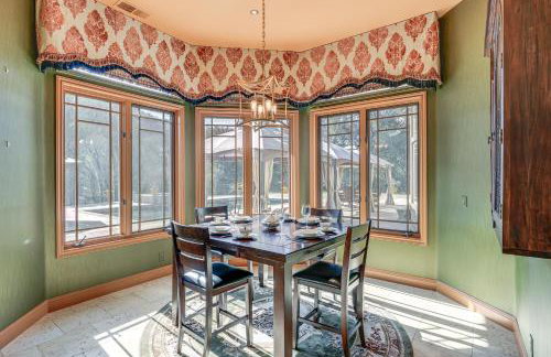 Pool, Peacocks and Views! Lavish Retreat in Gilroy - Foto 16