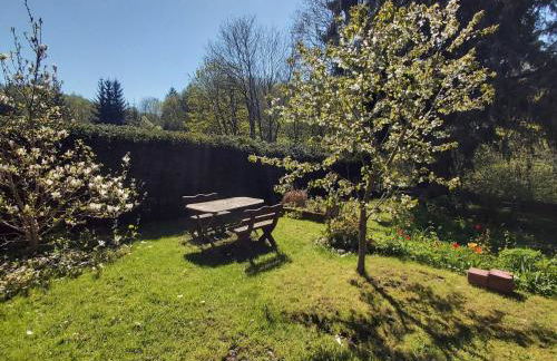 Quiet Garden Apartment - Foto 30