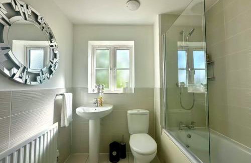 Charming 3 bedroomed House in Bicester sleeps 6 - Foto 35