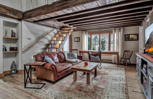 Rustic Cabin Wood Fireplace & Large Deck - Foto 34