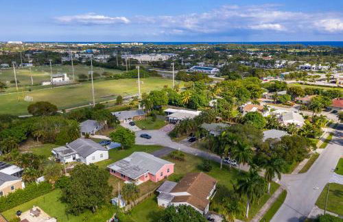 Goodtime House 5 min to Beach, Pool Coming Sept! - Foto 47