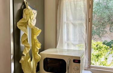 LaPetite Maison Abigail, Peaceful home in Avignon - Photo 14