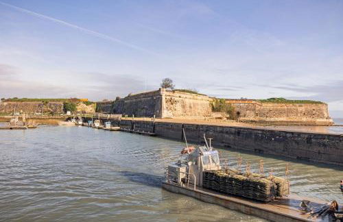 Maison Agréable avec Jardinet - Foto 26