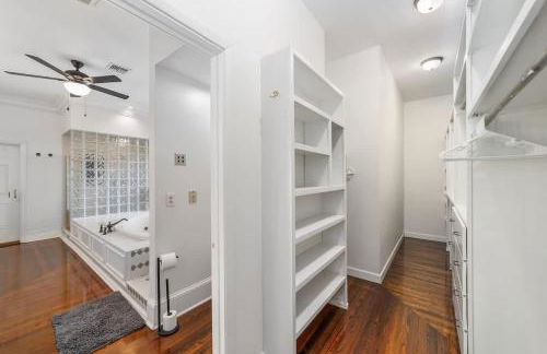 NEW Luxury Country Club Hot tub Gym Pool House Outdoor Kitchen EVENTS - Foto 16