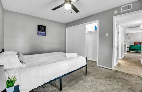 Relaxing 2BR Apartment with Pool and Gym - Foto 15