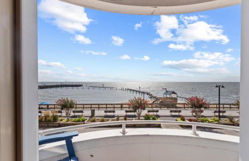 Bayfront Boardwalk Condo w Sunrise Views - Foto 3