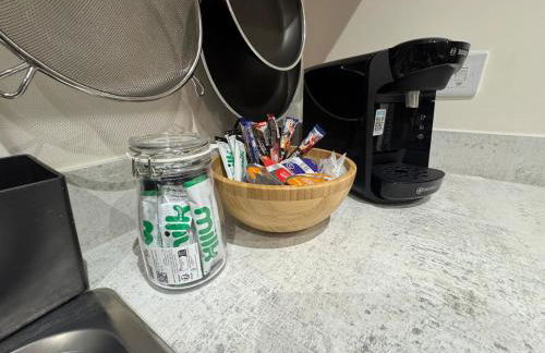 Lakeside Penthouse View - Photo 35