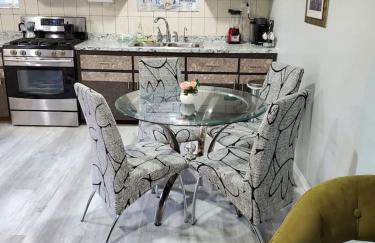 Lovely 2 bedroom Apartment with 2 Entrance and Parking with a fee - Foto 66