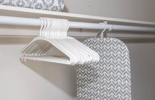 Spacious Luxury Villas in the heart of LA! Free parking and Jacuzzi - Photo 75