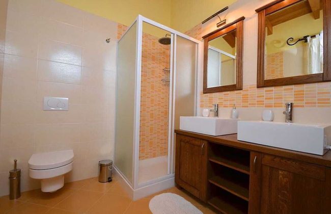 Lovely 5-bed Villa in Buzet - Foto 10