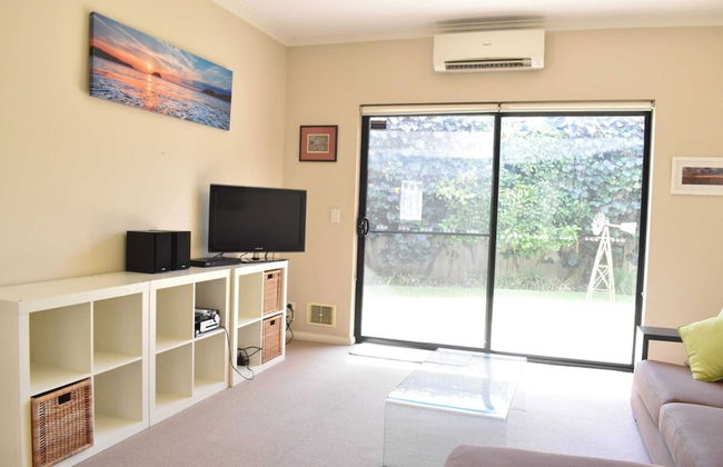 Comfortable 2 Bedroom With Serene Garden - Foto 7