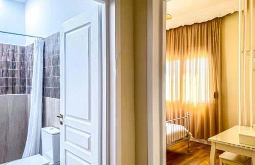 Cityscape Residence with a Patio - Foto 6