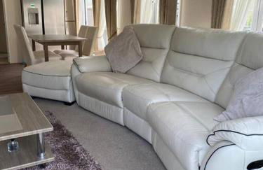 2 Bed, 2 Bath Lodge Style Caravan with Hot Tub & Private Garden at Patrington Haven Leisure Park - Foto 15