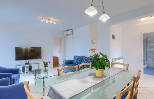 Apartment Macini-4 by Interhome - Foto 8