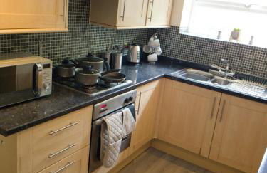 4 bed home with driveway parking, ideally located in Latchford, Warrington - Latchford Mews - Foto 7