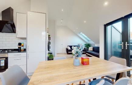 Penthouse Style Apartment - Foto 8