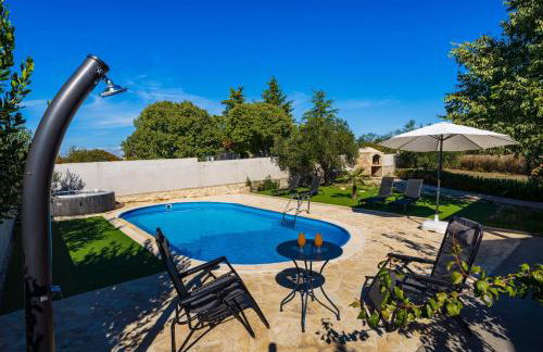 My Dalmatia - Holiday home Emily with private pool - Foto 2