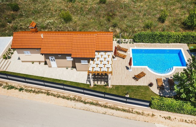 Villa Bilić - Photo 33