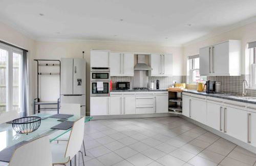 Elizabeth Four Bedroom Townhouse - Foto 37