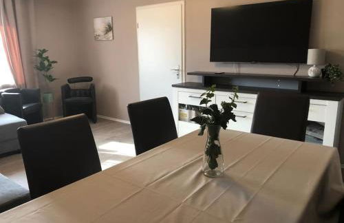 Geräumiges Haus mit viel Platz, Garten und den Parkplätzen - Foto 15