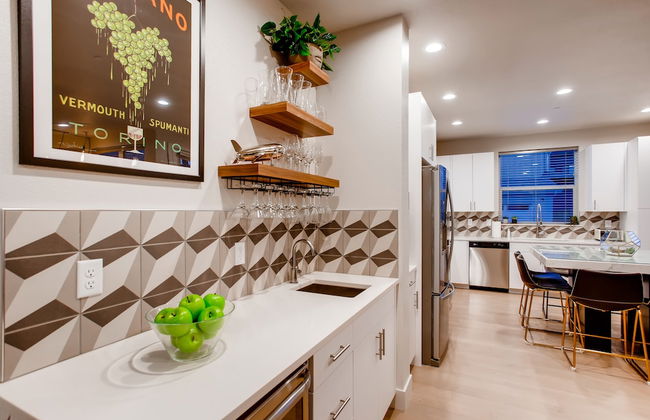 Old Town Swank - Brand New to Brewery District! - Foto 15