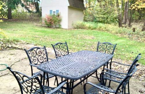 The House Hotels - 4 Beds, huge yard, secluded, and central! - Foto 29