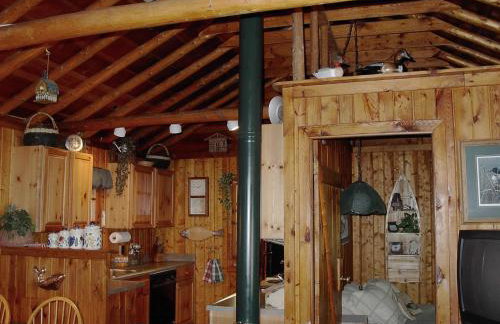 Lake Access! Twin Birch Resort - The Brown Bear - Foto 24