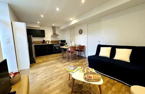 Les Douves - Cité Médiévale de Fougères - Foto 1