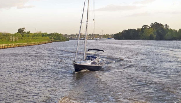 Tigre & La Plata Rivers Private Sailing Trip - Photo 5