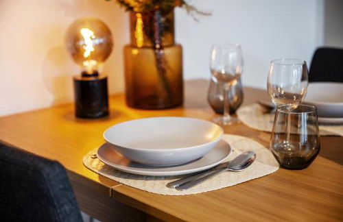 EDLER WOHNRAUM Luxuriöses Apartment mit Balkon, Boxspringbett, Kaffeevollautomat, Lift & Parkplatz - Foto 9