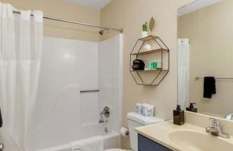 Bright and Newly Remodeled Apartment Near EMU 1 apts - Foto 10