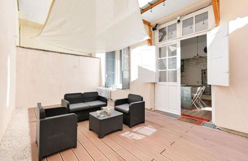 The Valmy Retreat Peaceful & Private Terrace - Photo 2