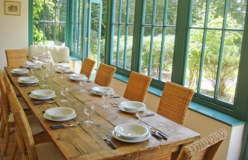 The Farmhouse - Photo 4