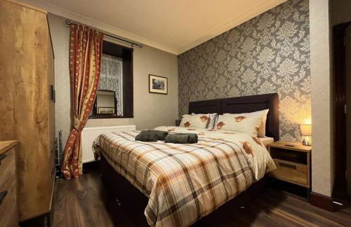 The Nook Crieff - central 2-bed with garden :) - Photo 10